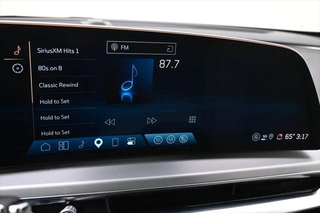 2025 Cadillac iQ Luxury w/1SD