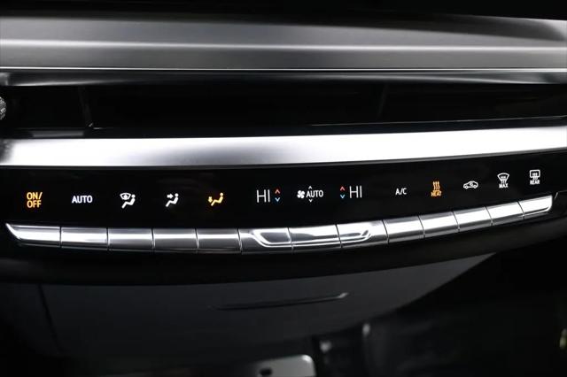 2025 Cadillac iQ Luxury w/1SD