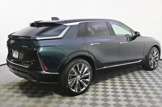 2025 Cadillac iQ Luxury w/1SE