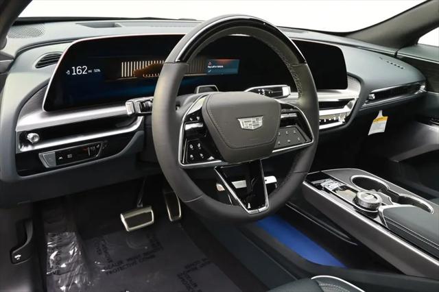 2025 Cadillac iQ Luxury w/1SE