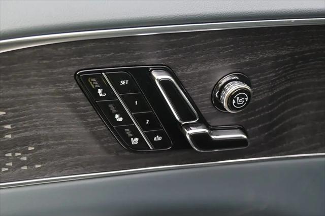 2025 Cadillac iQ Luxury w/1SE