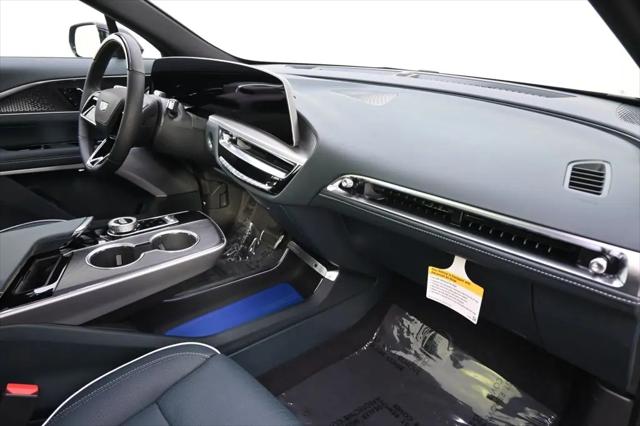 2025 Cadillac iQ Luxury w/1SE