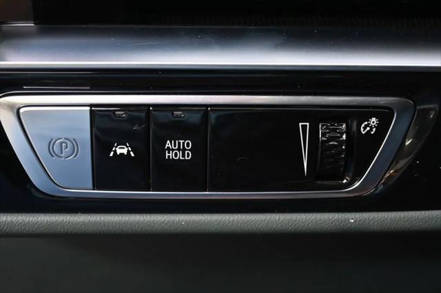 2025 Cadillac iQ Luxury w/1SE