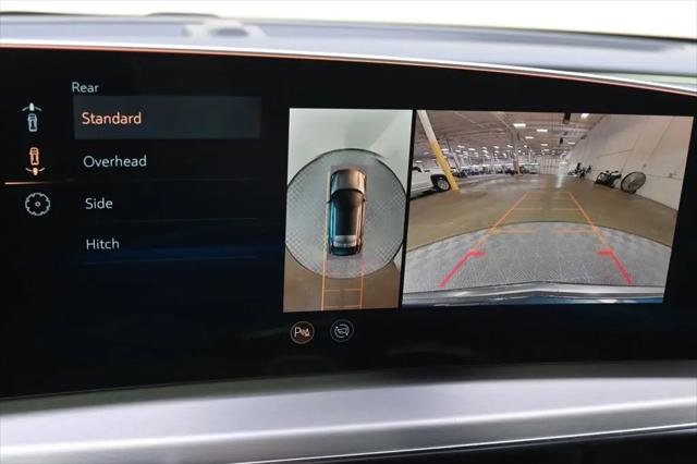 2025 Cadillac iQ Luxury w/1SE