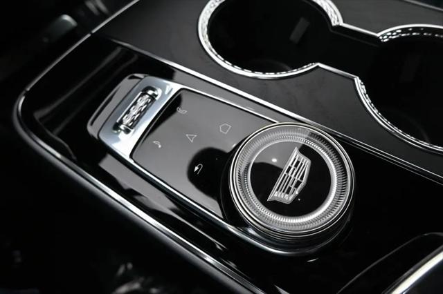 2025 Cadillac iQ Luxury w/1SE