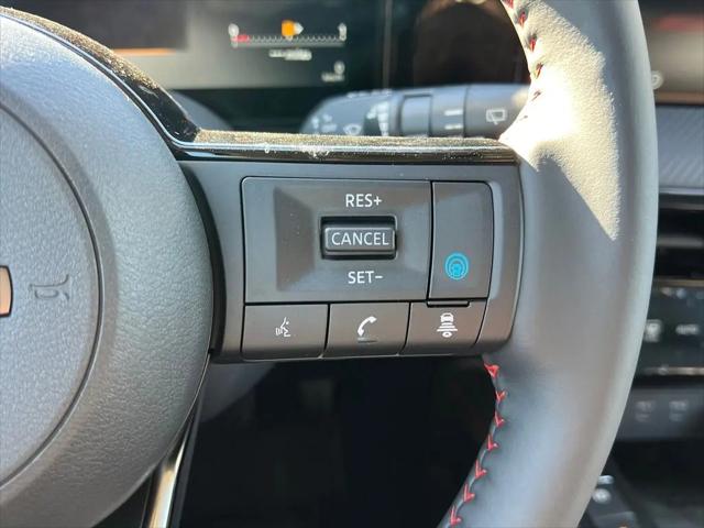 2025 Nissan Kicks SR FWD