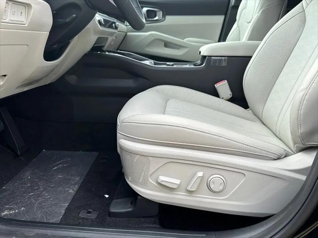 2025 Kia Sorento Hybrid EX