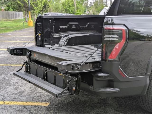 2026 GMC Sierra Standard Range Elevation