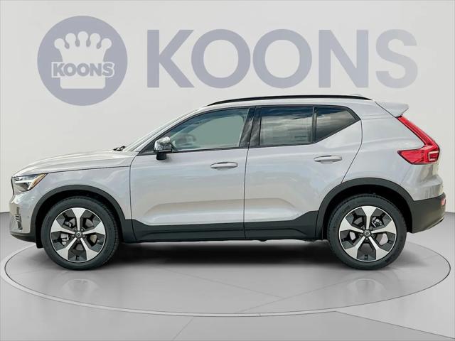 2026 Volvo XC40 Plus, B5 AWD Gas mild hybrid, Dark