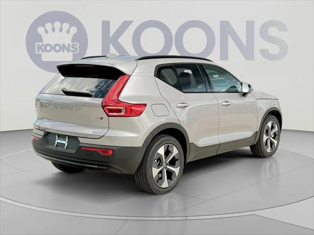 2026 Volvo XC40 Plus, B5 AWD Gas mild hybrid, Dark