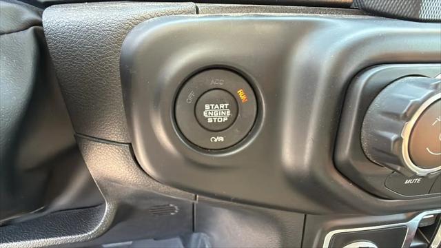 2022 Jeep Gladiator Sport