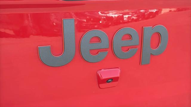 2022 Jeep Gladiator Sport