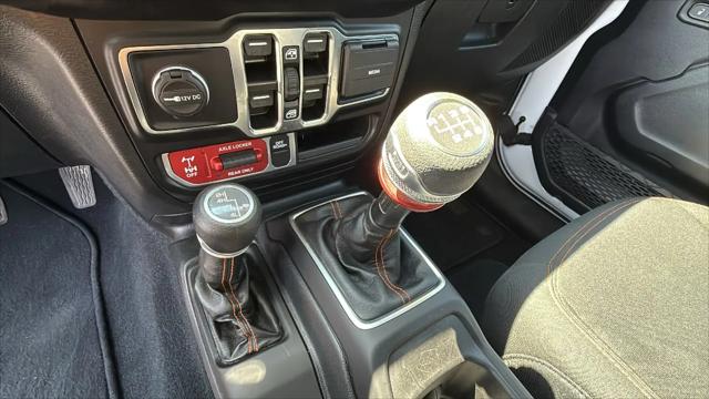 2022 Jeep Gladiator Sport