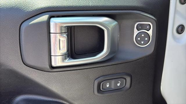 2022 Jeep Gladiator Sport