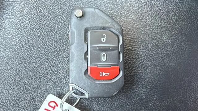 2022 Jeep Gladiator Sport