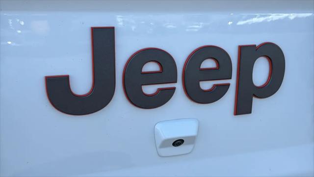 2022 Jeep Gladiator Sport