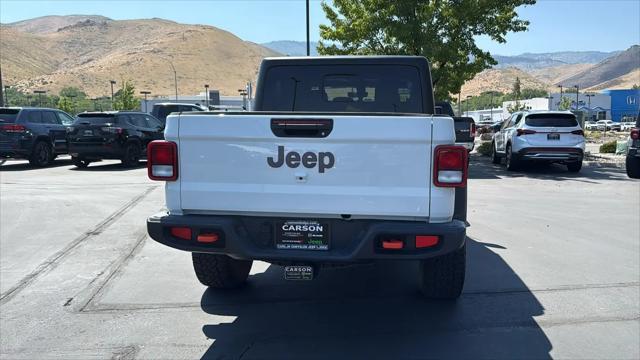 2022 Jeep Gladiator Sport