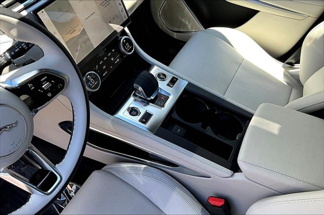 2026 Jaguar F-PACE R-Dynamic S P250 AWD Automatic