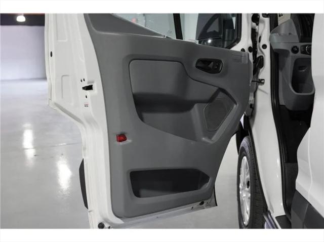 2017 Ford Transit XLT