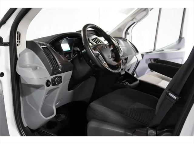 2017 Ford Transit XLT