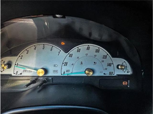 2002 Ford Thunderbird Base