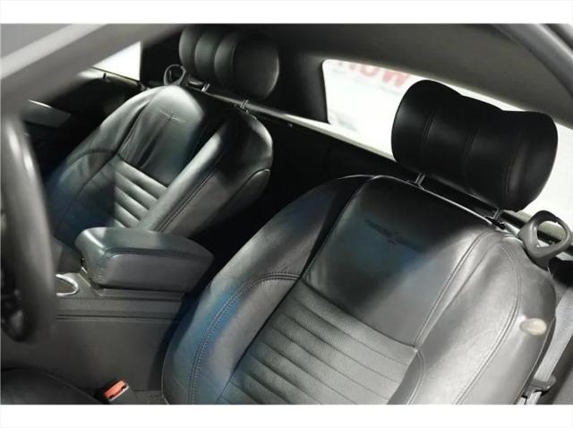 2002 Ford Thunderbird Base