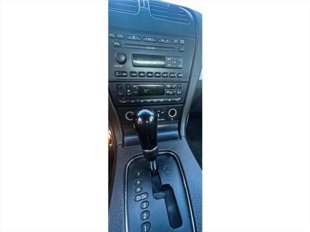 2002 Ford Thunderbird Base