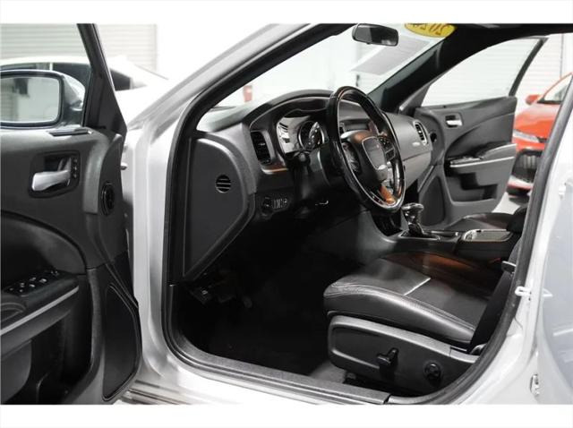 2020 Dodge Charger SXT RWD