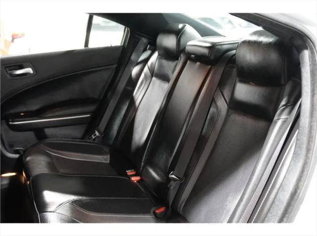 2020 Dodge Charger SXT RWD