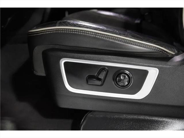 2019 Ram 1500 Laramie Crew Cab 4x2 5'7" Box