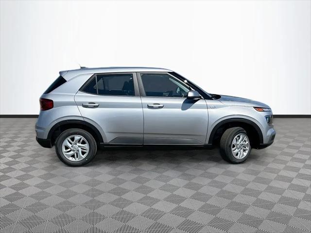 2025 Hyundai Venue SE