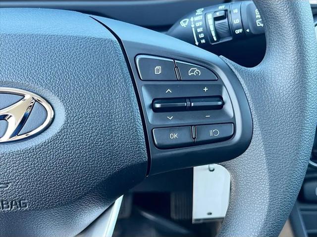 2025 Hyundai Venue SE