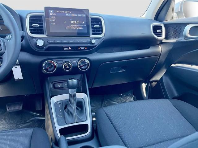 2025 Hyundai Venue SE