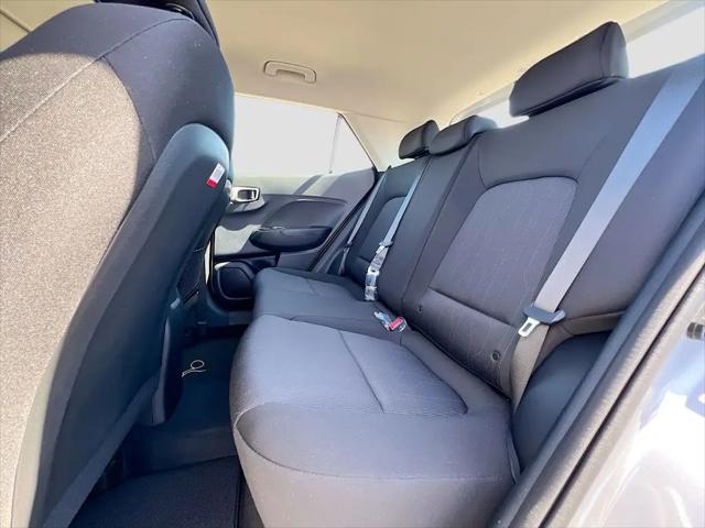 2025 Hyundai Venue SE