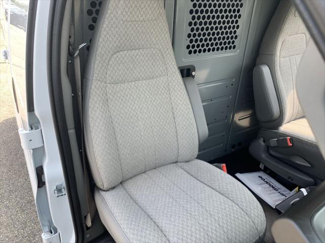 2025 GMC Savana Cargo RWD 2500 Regular Wheelbase Work Van