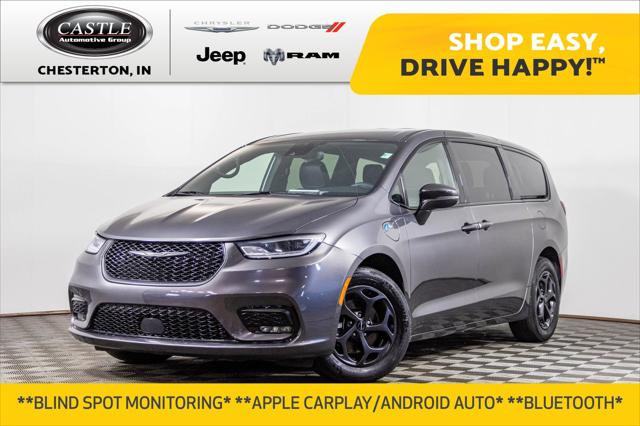 2022 Chrysler Pacifica Hybrid Touring L