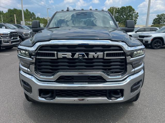 2025 RAM Ram 4500 Chassis Cab RAM 4500 TRADESMAN CHASSIS CREW CAB 4X4 84 CA 2025 RAM Ram 4500 Chassis Cab RAM 4500 TRADESMAN CHASSIS CREW CAB 4X4 84 CA