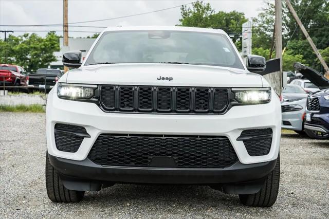2023 Jeep Grand Cherokee Altitude 4x4