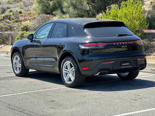 2025 Porsche Macan AWD