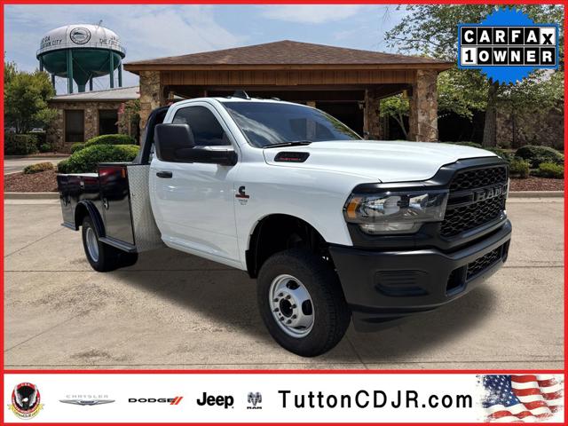 2024 RAM 3500 Chassis Tradesman/SLT