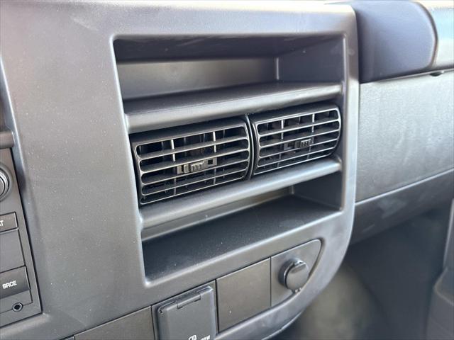2025 Chevrolet Express Cutaway Work Van