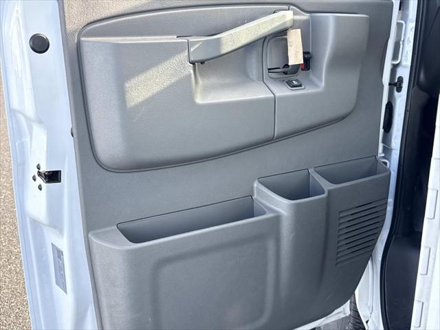 2025 Chevrolet Express Cutaway Work Van