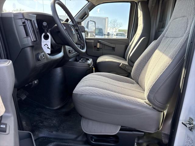 2025 Chevrolet Express Cutaway Work Van