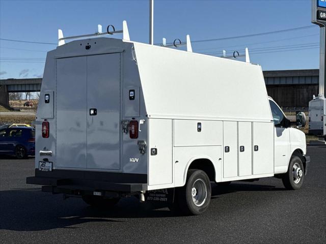 2025 Chevrolet Express Cutaway Work Van