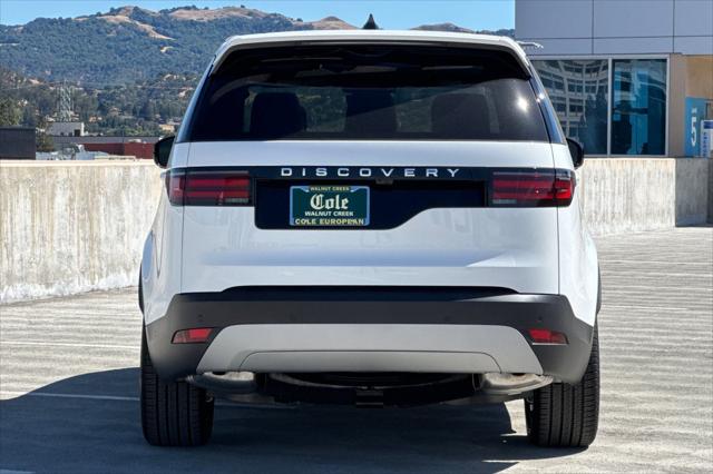 2025 Land Rover Discovery P300 S