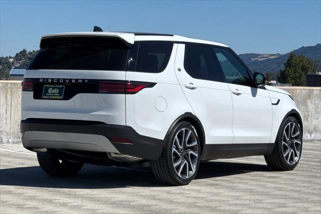 2025 Land Rover Discovery P300 S