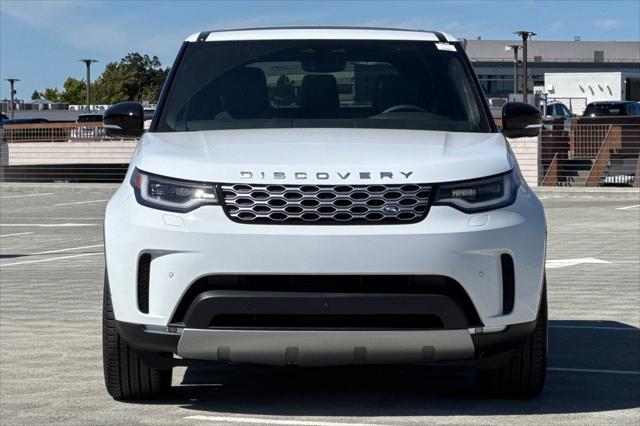 2025 Land Rover Discovery P300 S