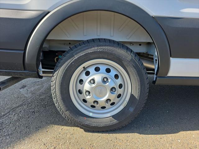 2025 Ford Transit Cargo Van T-250 148" Med Rf 9070 GVWR AWD