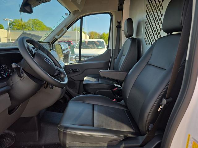 2025 Ford Transit Cargo Van T-250 148" Med Rf 9070 GVWR AWD