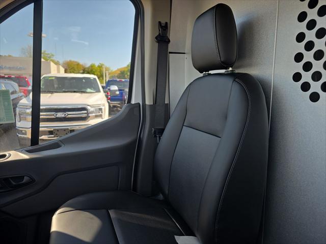 2025 Ford Transit Cargo Van T-250 148" Med Rf 9070 GVWR AWD